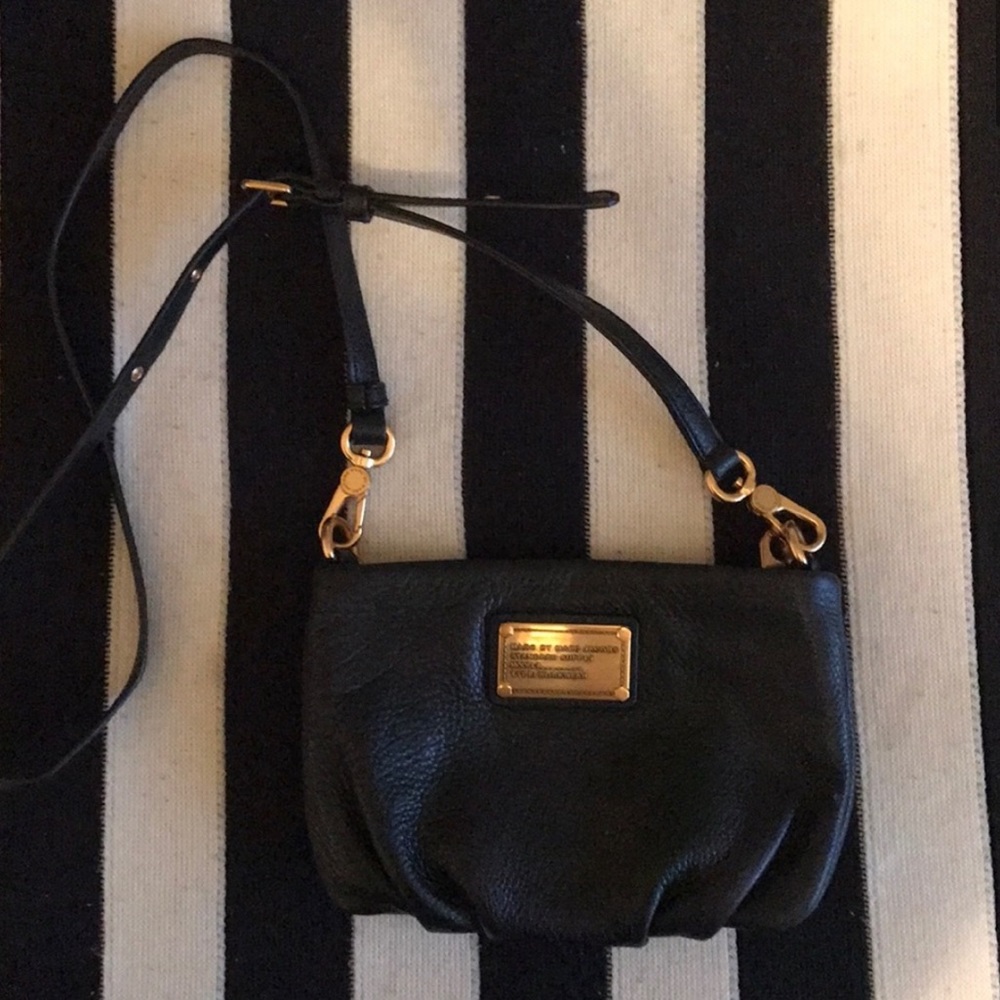 Marc by Marc Jacobs crossbody leather purse